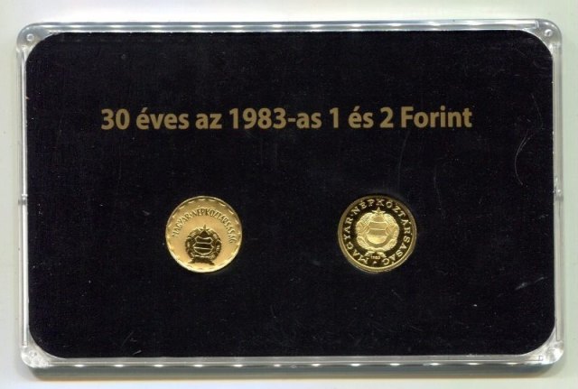 30 ves az 1983-as 1 s 2 forintos arany fantziaveret bliszter